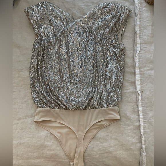 Express bodysuit shimmer - Picture 4 of 9